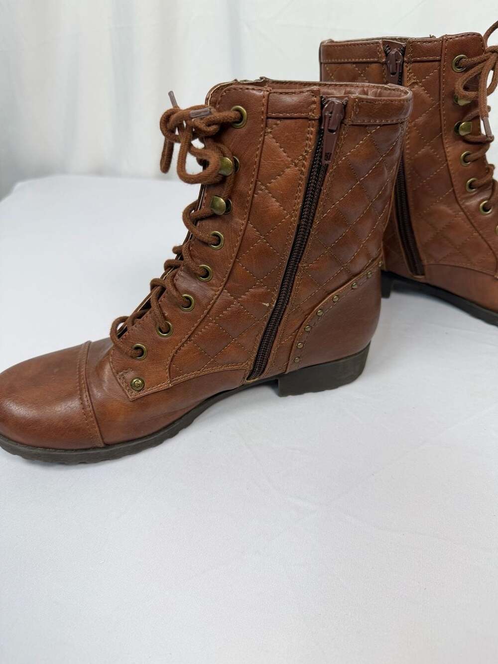 G by Guess Brown Quilted Lace-Up Combat Boots Size 7.5M - Picture 2 of 5